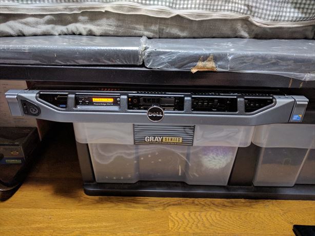 R610.jpg